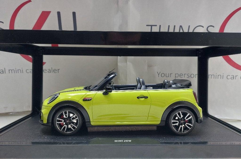 OttoMobile 1:18 Mini JCW Cabrio 2021 groen/zwart nieuw, Ophalen of Verzenden, Nieuw, Auto, OttOMobile