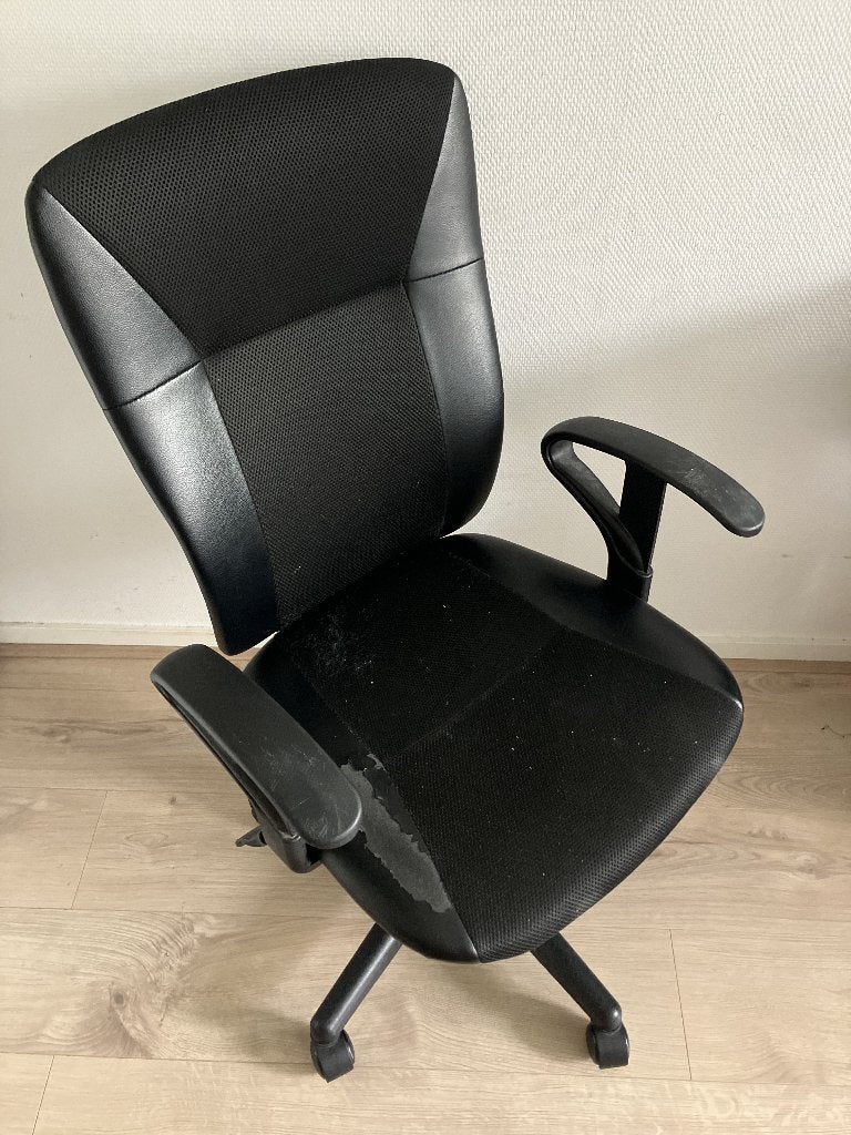 Swivel chair, Ophalen, Gebruikt