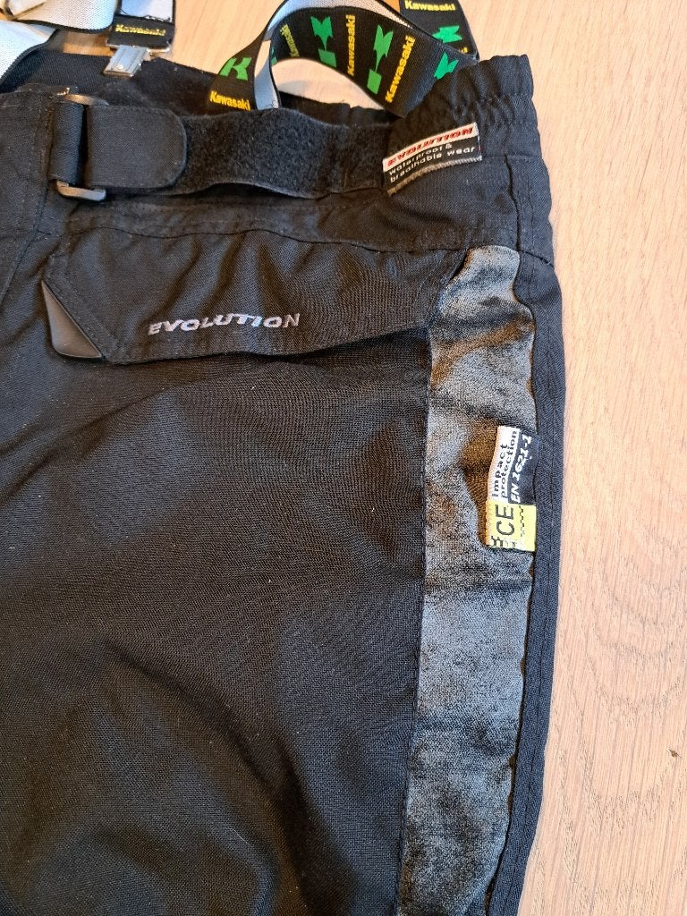 motorbroek evolution, Ophalen, Zo goed als nieuw