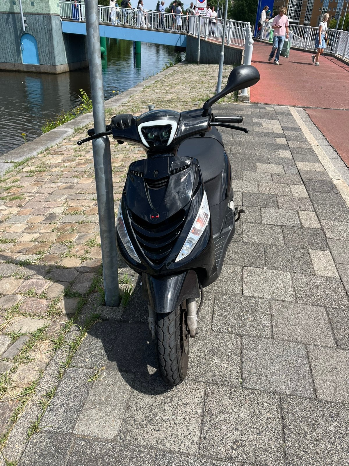 Zip 4takt, Fietsen en Brommers, Scooters | Piaggio, Ophalen, Zo goed als nieuw, Benzine, Zip