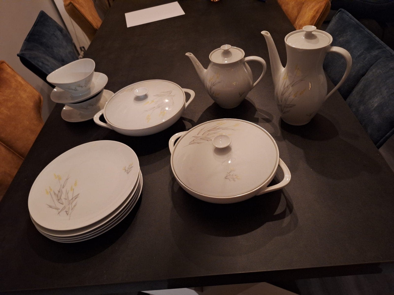 Wit servies met korenaar decoratie - Vintage, Ophalen, Vintage, Zo goed als nieuw, Porselein