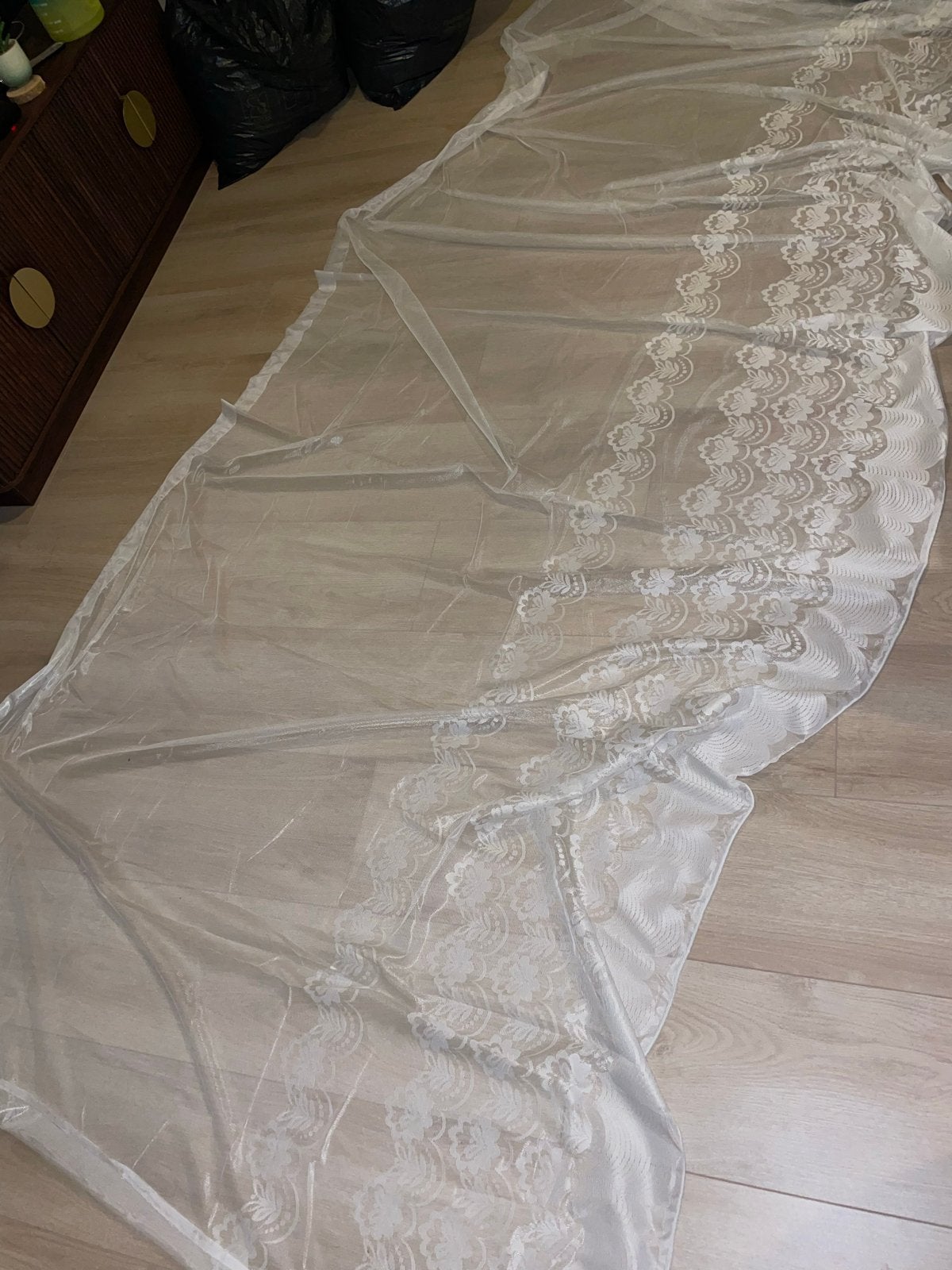 Witte/crèmekleurige vitrage met bloemenmotief (380x150 cm), Vitrage, Gebruikt, Wit, Ophalen of Verzenden