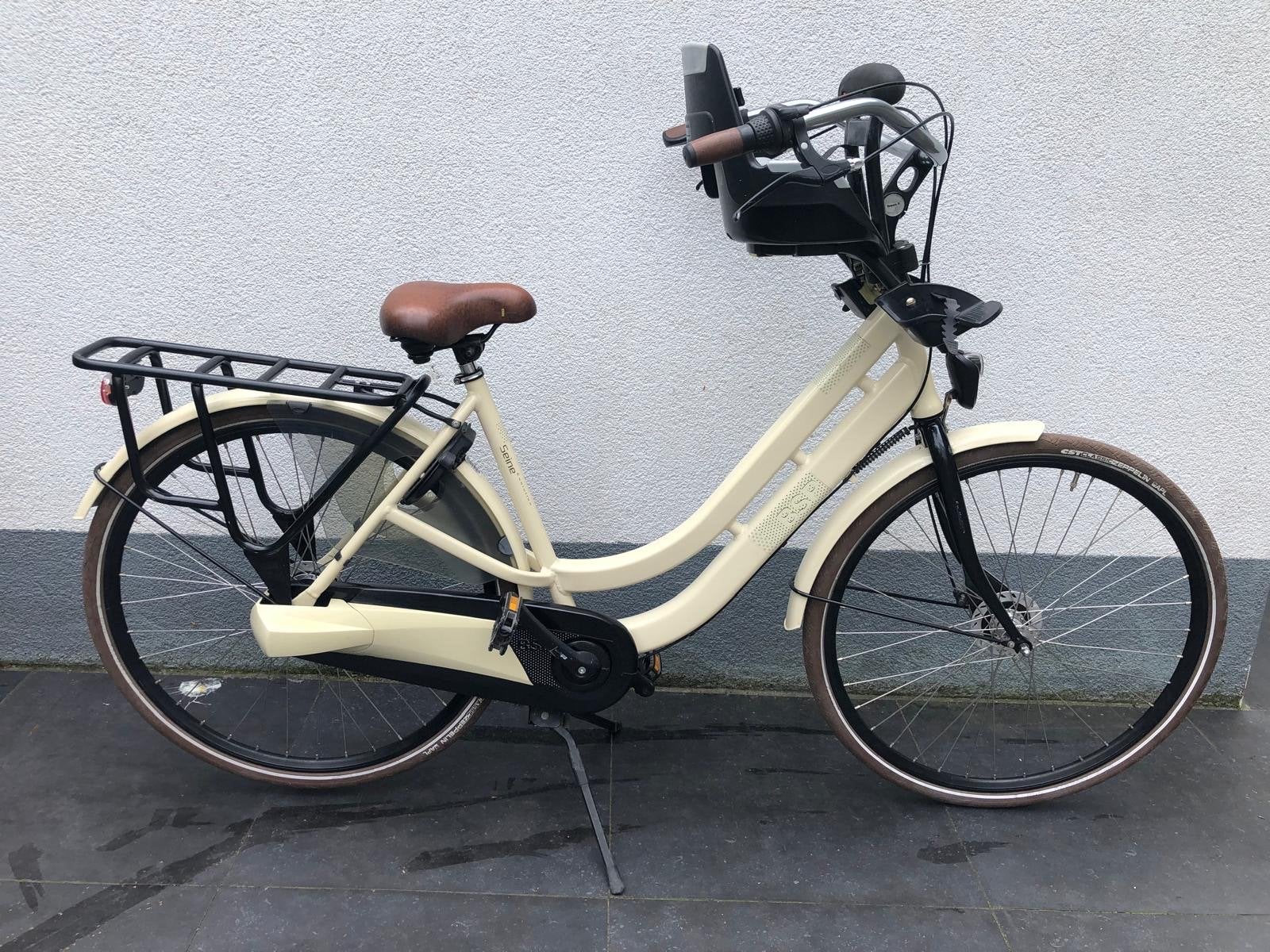 BSP moederfiets met Bobike voorzitje - Zo goed als nieuw, Overige merken, 53 tot 56 cm, Dubbele standaard, Ophalen of Verzenden