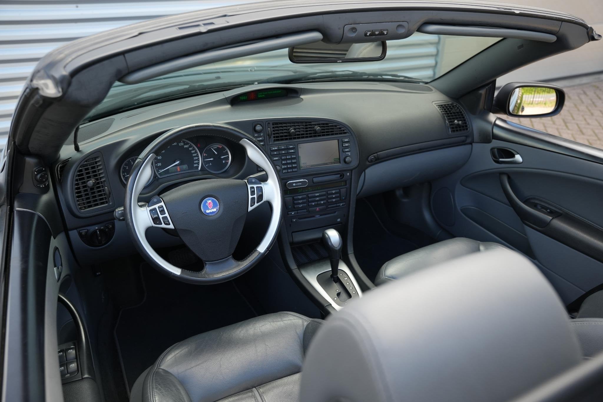 Saab 9-3 Cabrio 2.8 V6 T Aero Unieke staat!, Auto's, Gebruikt, Cabriolet, 4 stoelen, Zwart