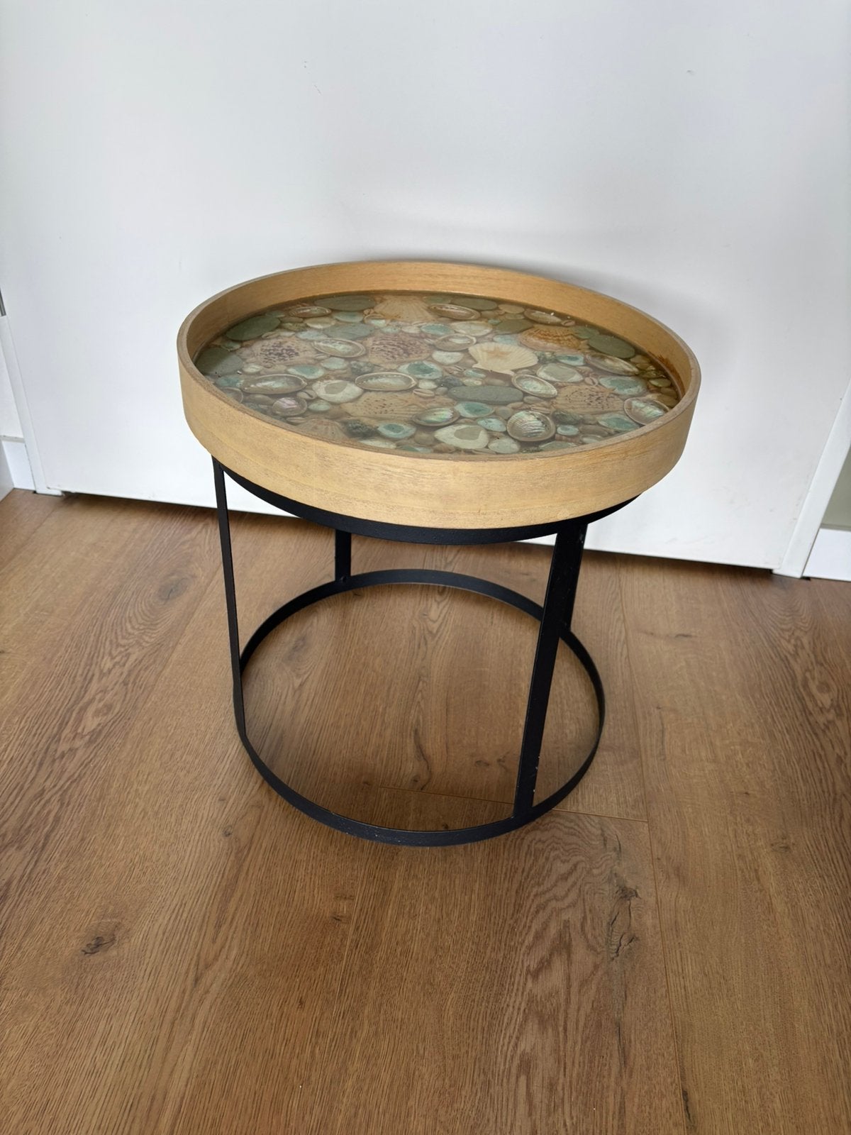 Schelpen Bijzettafel, Ophalen of Verzenden, Zo goed als nieuw, Rond, Minder dan 55 cm