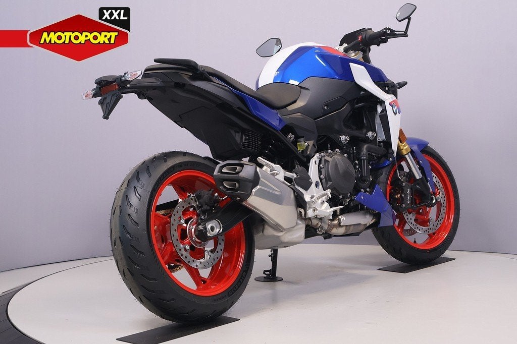 BMW F 900 R A2 35KW (bj 2026), Bedrijf, Bmwklantenservice@bmw.nl, BMW Group Nederland, Postbus 5808
2280 HV  Rijswijk, NL