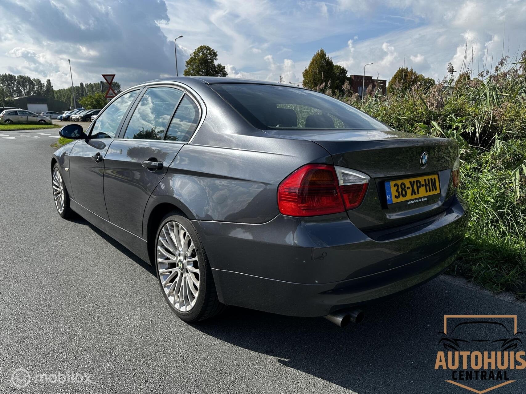 Foto 3 van BMW 3-serie 325i*MOTORSTORING*NwAPK*Airco*