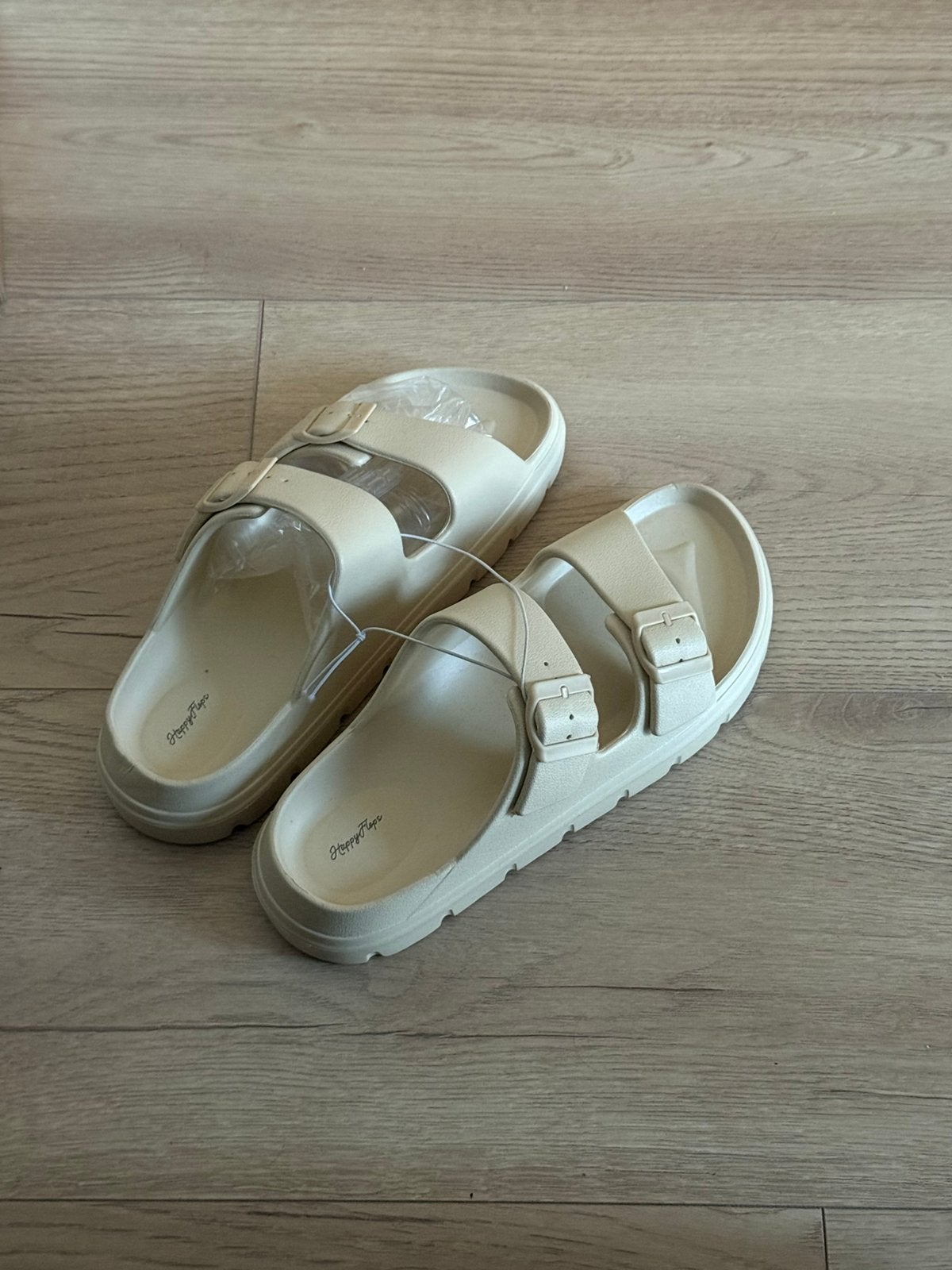 Happy flops nieuw maat 43, Kleding | Dames, Beige, Nieuw, Ophalen, Slippers