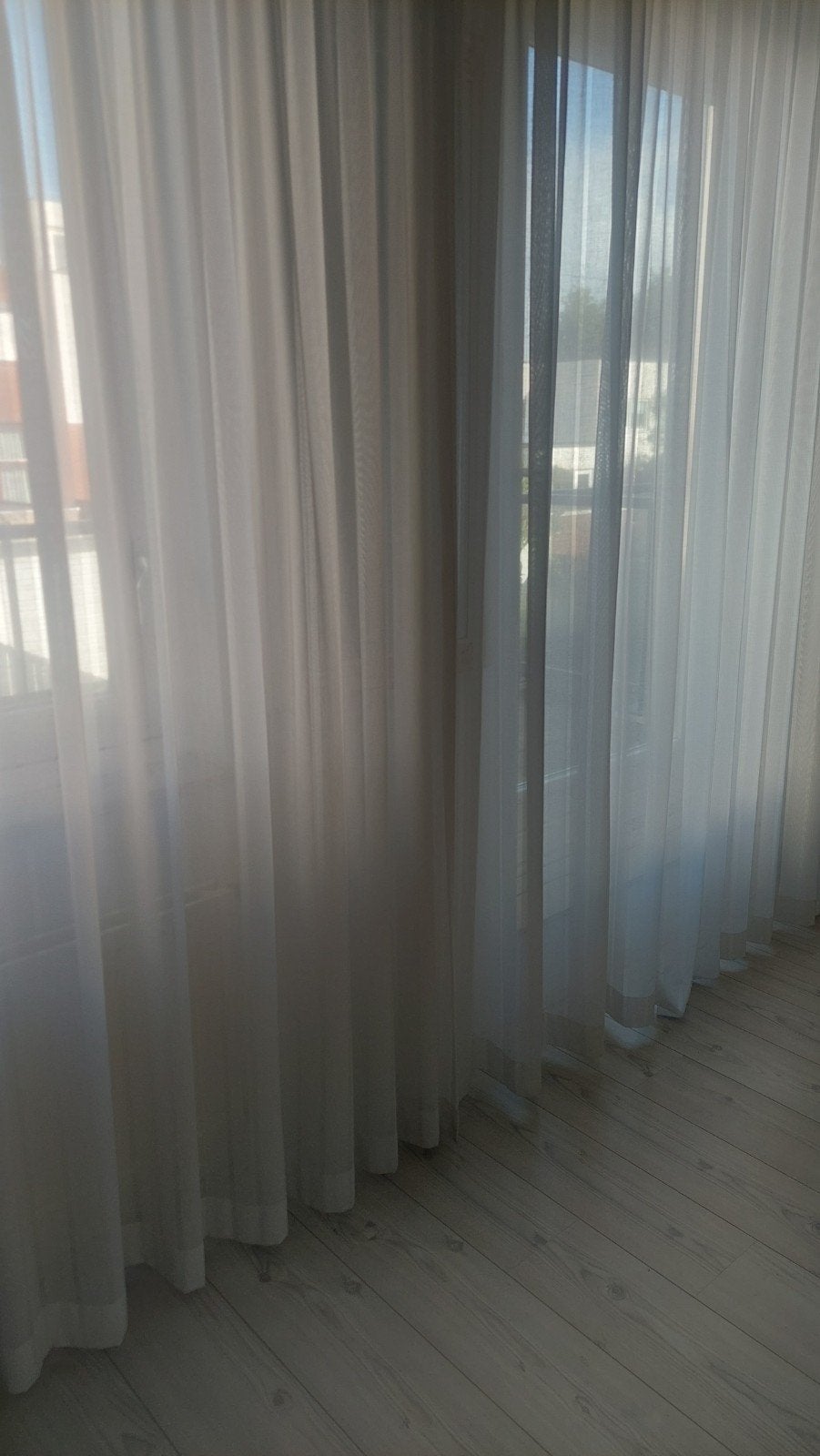Witte vitrage 5.50 breed x 2.65 lang, Ophalen of Verzenden, Wit, Vitrage, Lichtdoorlatend