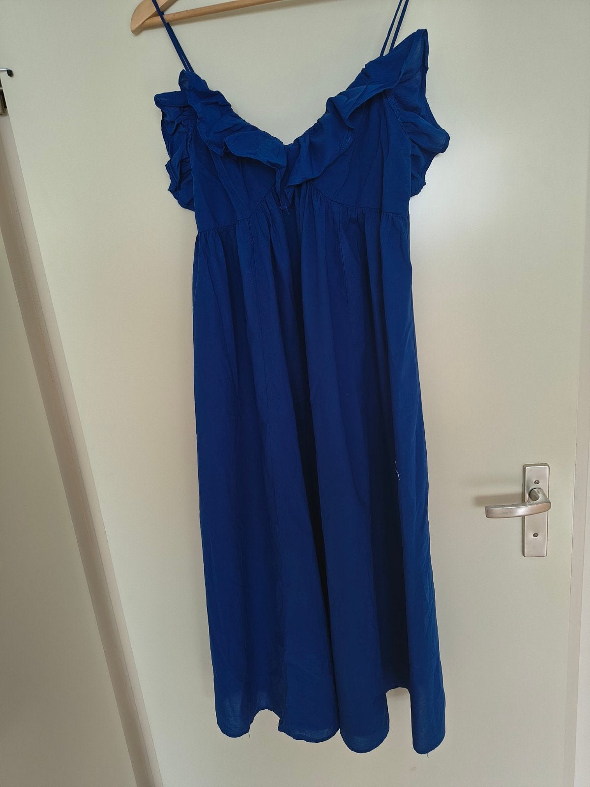 Zomerse jurk met volant, Maat 38/40 (M), Blauw, Ophalen of Verzenden, Zo goed als nieuw