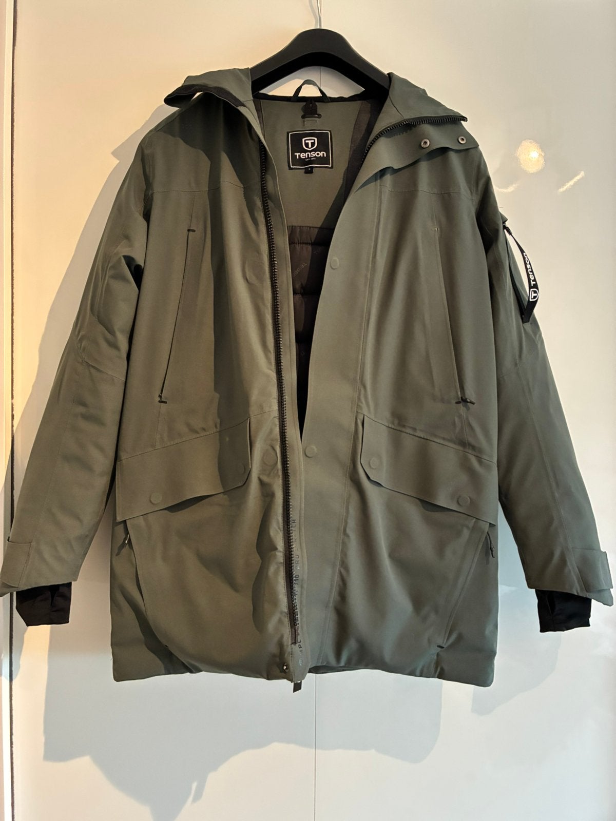 Tenson Green parka of winterjas (als nieuw) mt.S/M, Ophalen of Verzenden, Zo goed als nieuw, Maat 48/50 (M), Groen