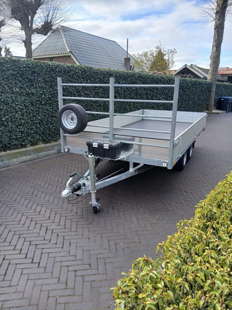 UPER NETTE PLATEAU/MULTI TRANSPORT AANHANGER, Ophalen