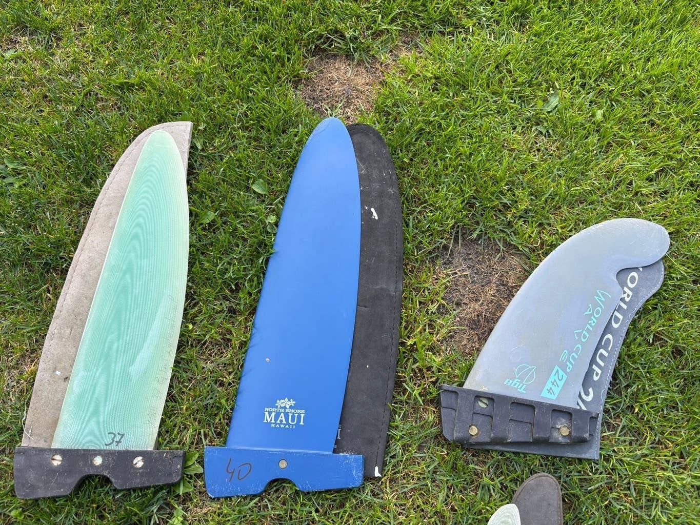 Windsurf vinnen, trapezes en diverse accessoires, Gebruikt, Met mastvoet, Ophalen of Verzenden, Overige typen