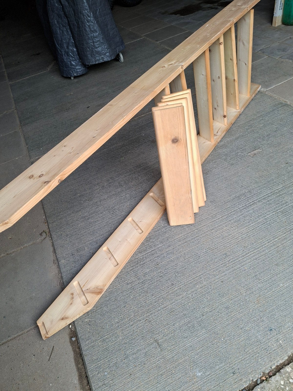 molenaarstrap 10 treden, 2.40m lang, Doe-het-zelf en Verbouw, Ladders en Trappen, Ophalen, Nieuw, Trap, 2 tot 4 meter