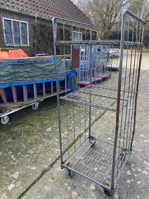 rolcontainer met 2 inleg plateau's, Minder dan 3 m³, Ophalen