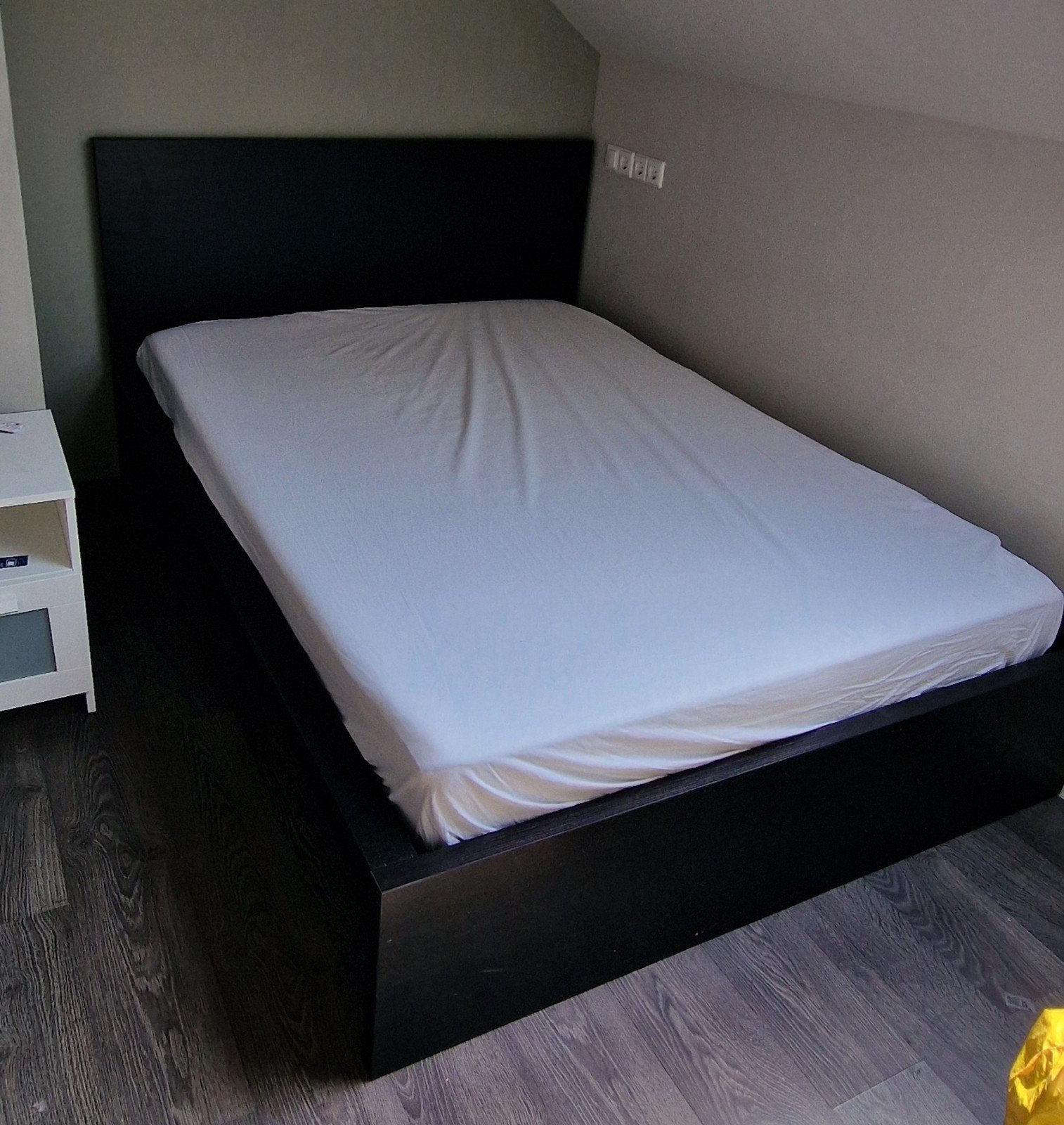 Ikea tweepersoonsbed met lattenbodem 140x200cm, Ophalen of Verzenden
