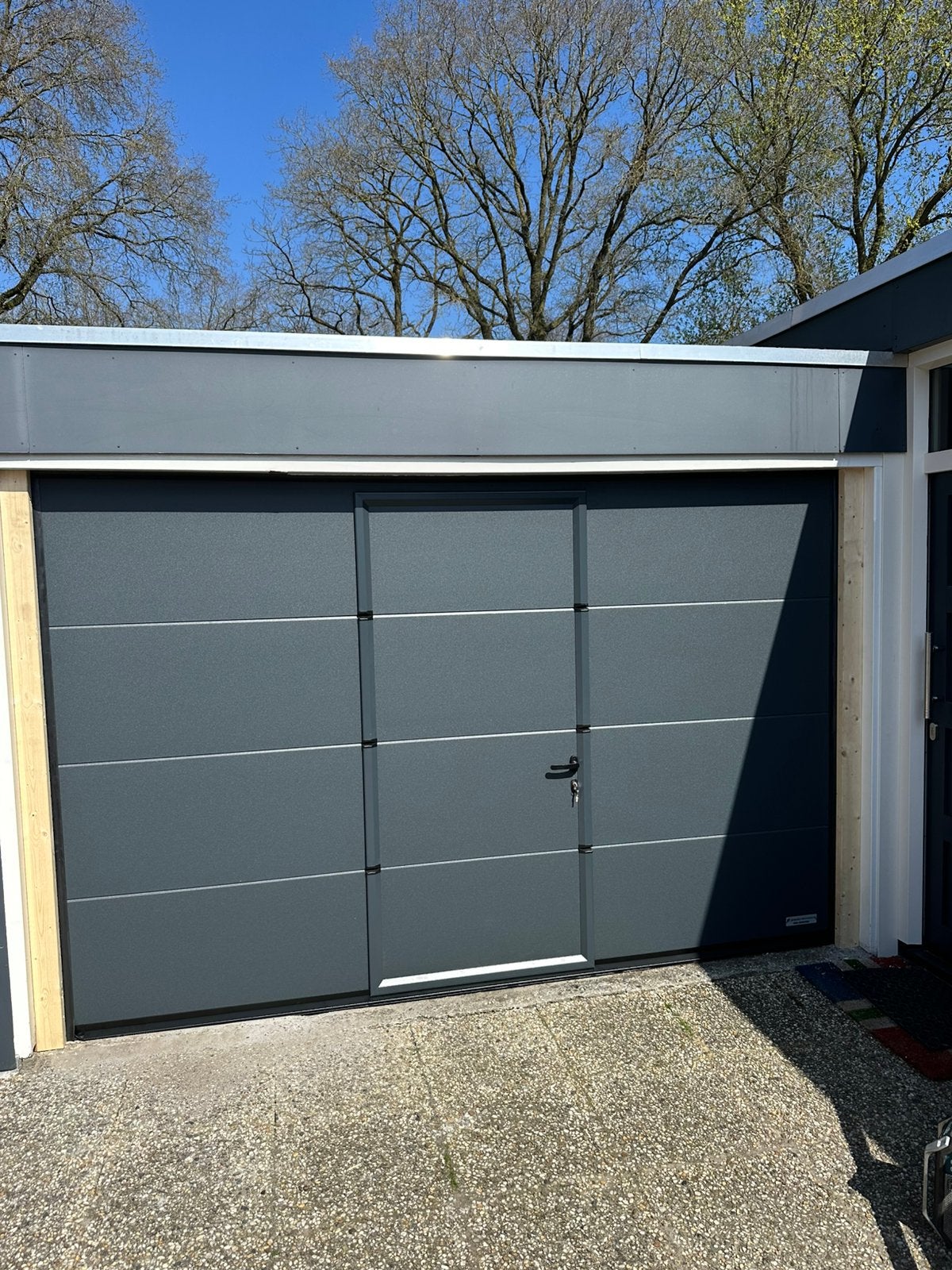 Nieuwe garagedeur, sectionaal ISO40 alle maten geheel NL, Ophalen of Verzenden, 120 cm of meer, 215 cm of meer, Garagedeur