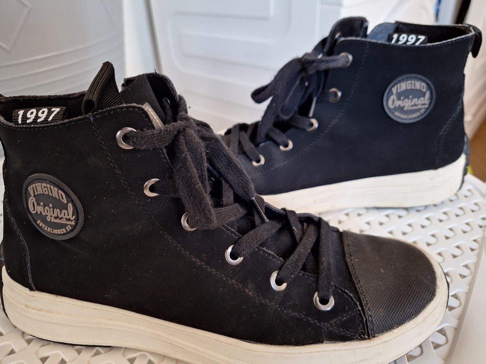 nieuwe vingino boots ..maat 38, Vingino, Zwart, Nieuw, Ophalen of Verzenden