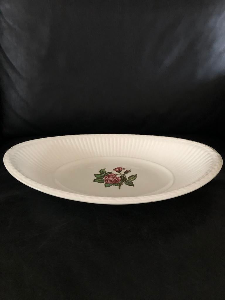Wedgwood Moss Rose broodschuit, Ophalen, Wedgwood, Aardewerk, Schaal of Schalen