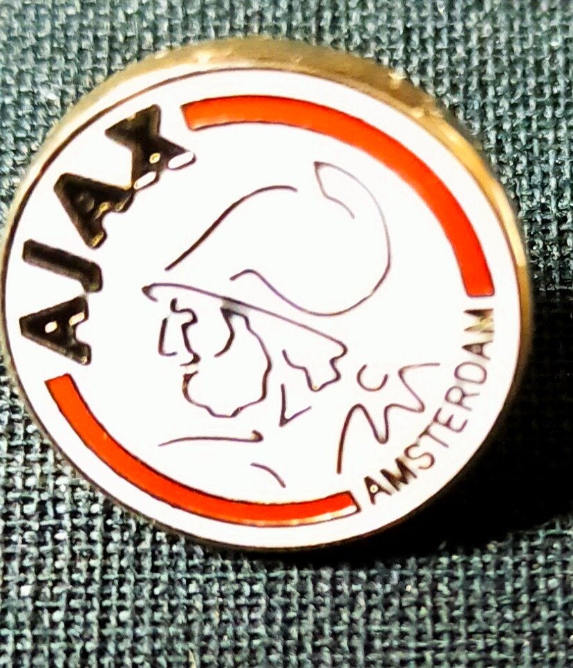 Vintage Ajax Amsterdam pin Voetbalclub Pin, Ophalen of Verzenden, Sport