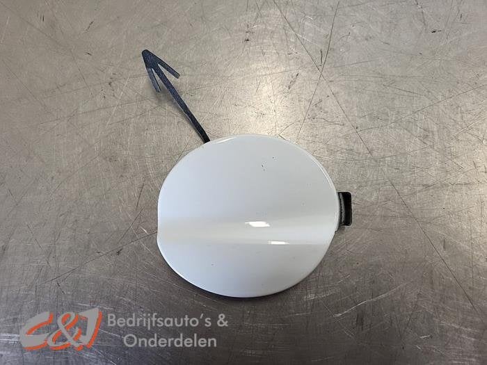 Afdekkap Sleepoog voor van een Ford Transit Courier (XXXXXXX, Gebruikt, -, -, Ophalen of Verzenden