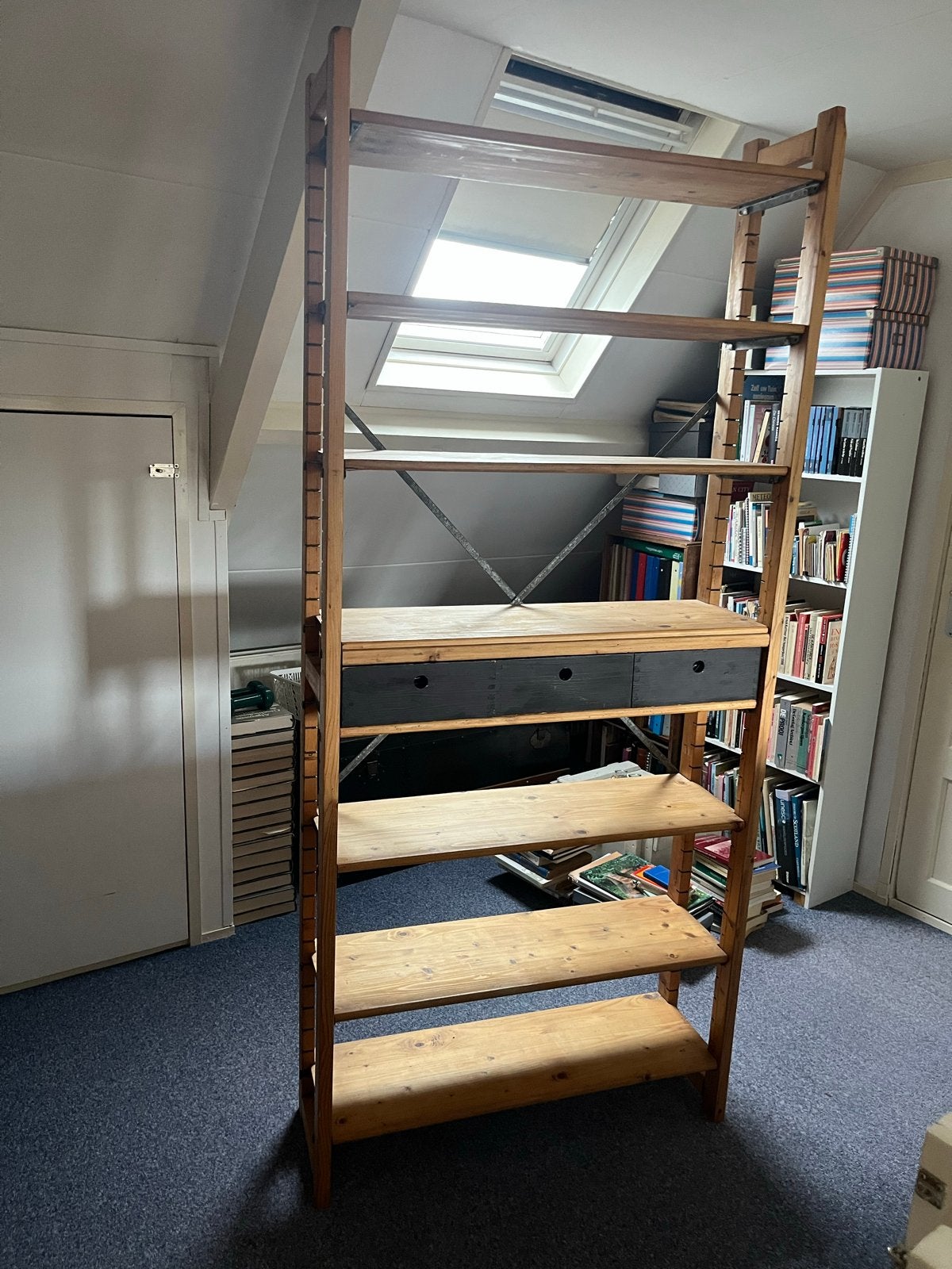 Houten boekenkast met lades en verstelbare planken, Ophalen, Gebruikt, 200 cm of meer, 50 tot 100 cm