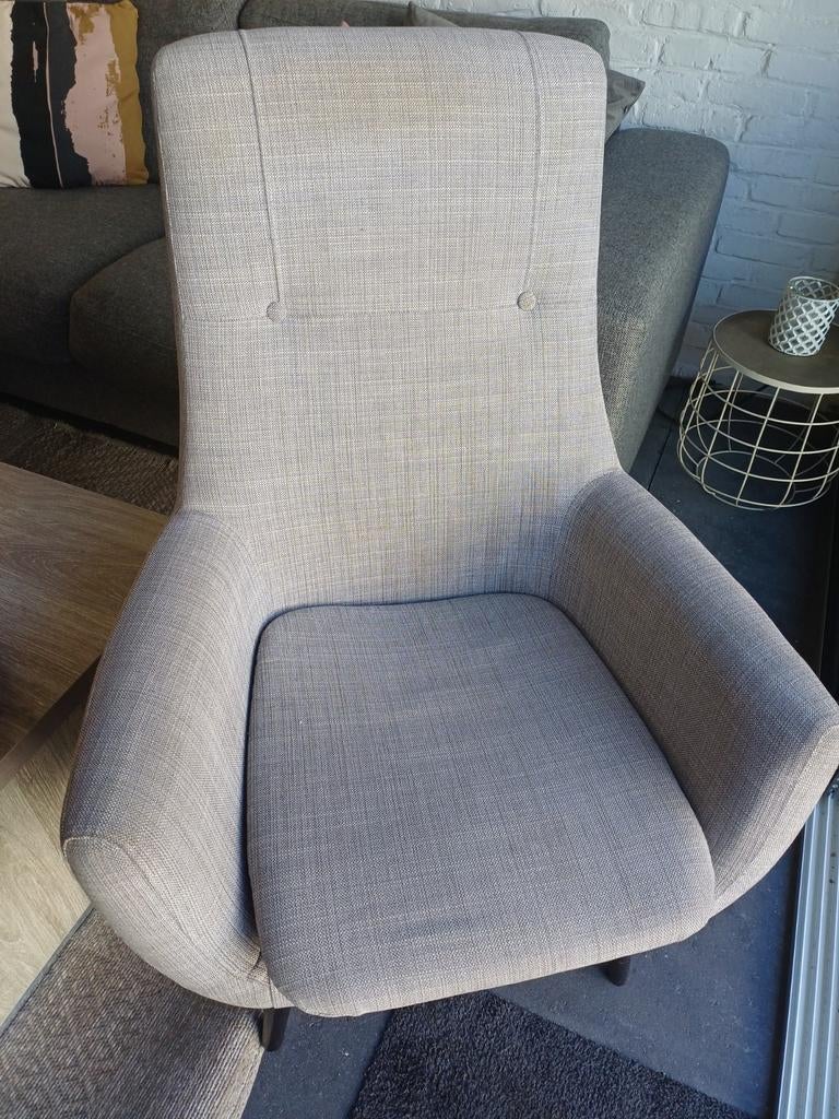 2 grijze stoelen, gratis op te halen., Ophalen, Gebruikt, 75 tot 100 cm, 50 tot 75 cm