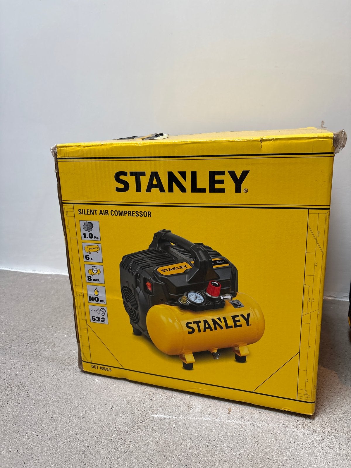 Stanley DST 100/8/6 Silent Luchtcompressor 6L 8 bar, Ophalen, 6 tot 10 bar, Zo goed als nieuw, Minder dan 200 liter/min