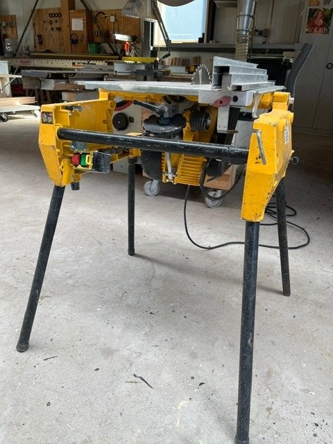 DeWALT ZAAGTAFEL FLIPOVER DW743 type 3