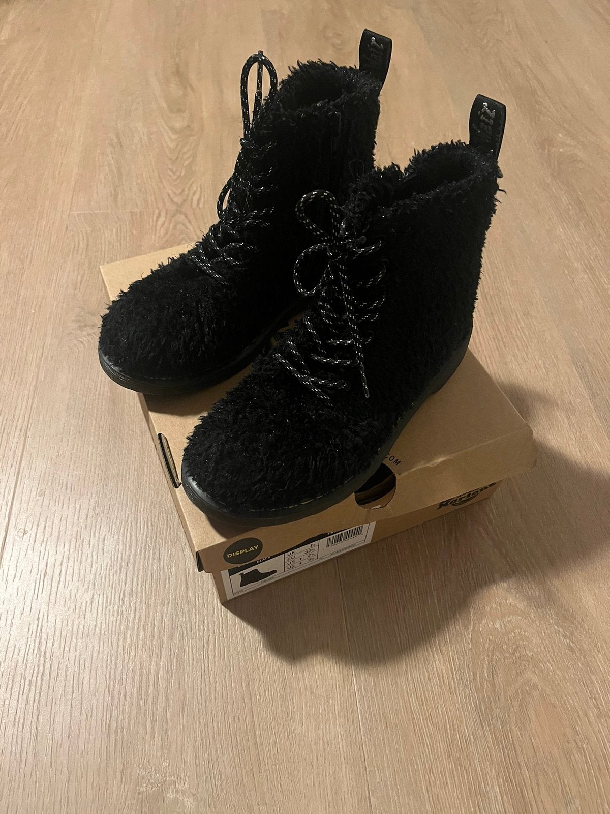Dr martens schoenen meisje maat 33 zgan, Meisje, Ophalen of Verzenden, Laarzen, Zo goed als nieuw