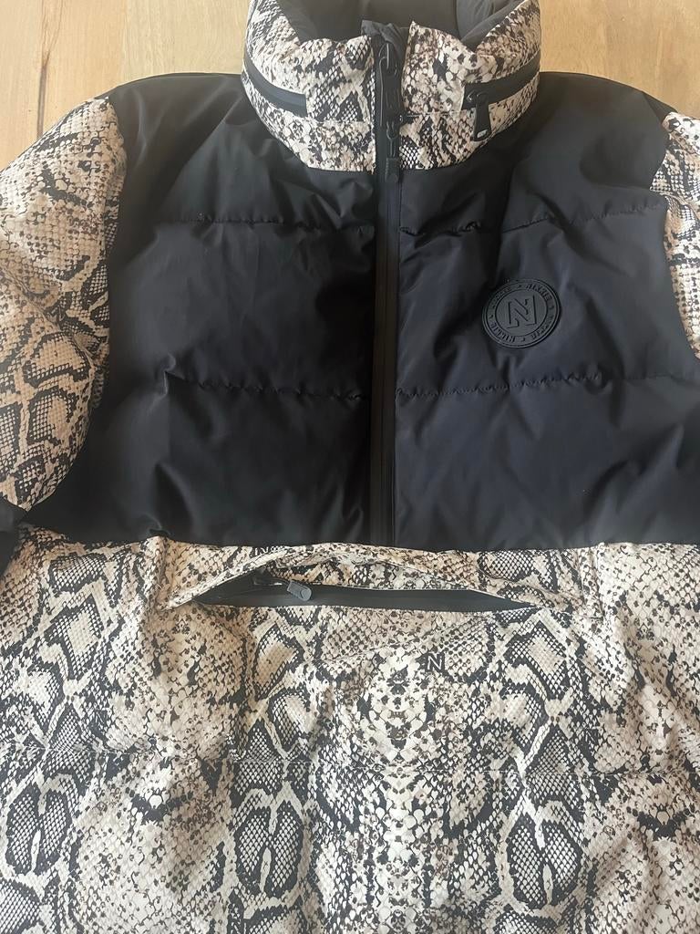 Nikkie ski jack Uri maat 38 - Zo goed als nieuw, Kleding | Dames, Wintersportkleding, Zo goed als nieuw, Jack, Maat 38/40 (M)