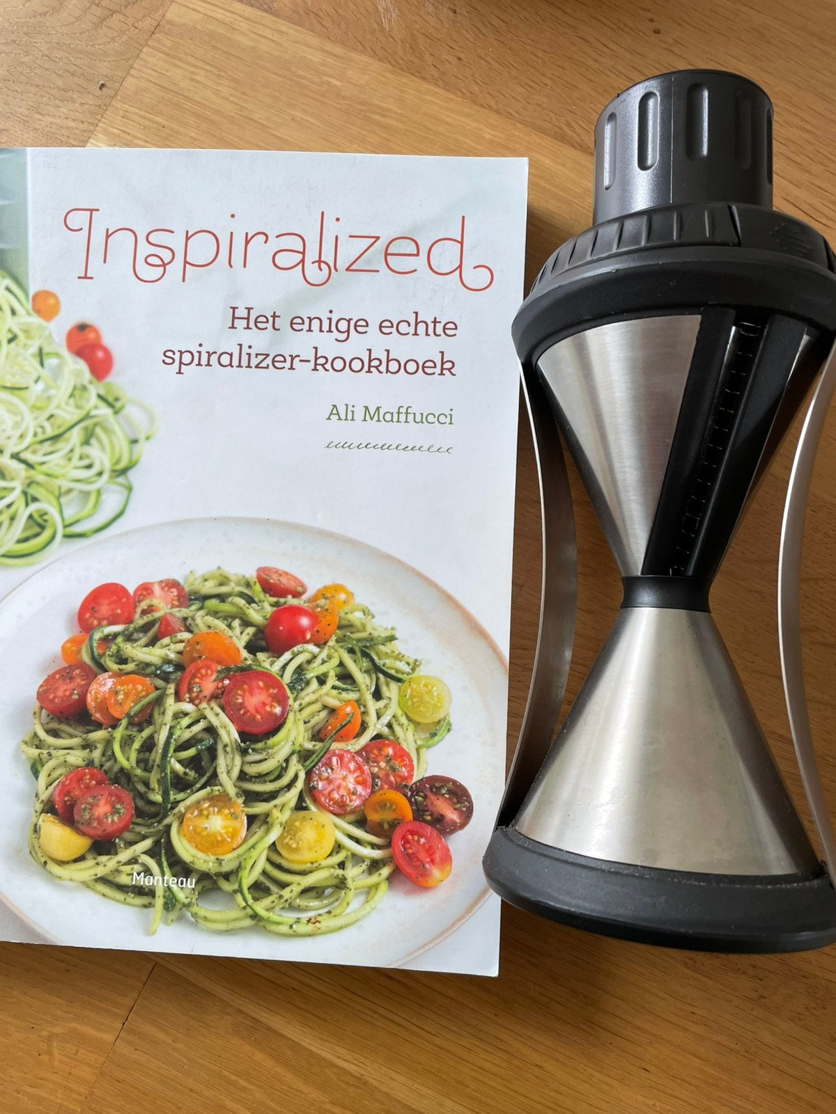 Spiralizer plus boek., Ophalen of Verzenden, Zo goed als nieuw, Overige typen