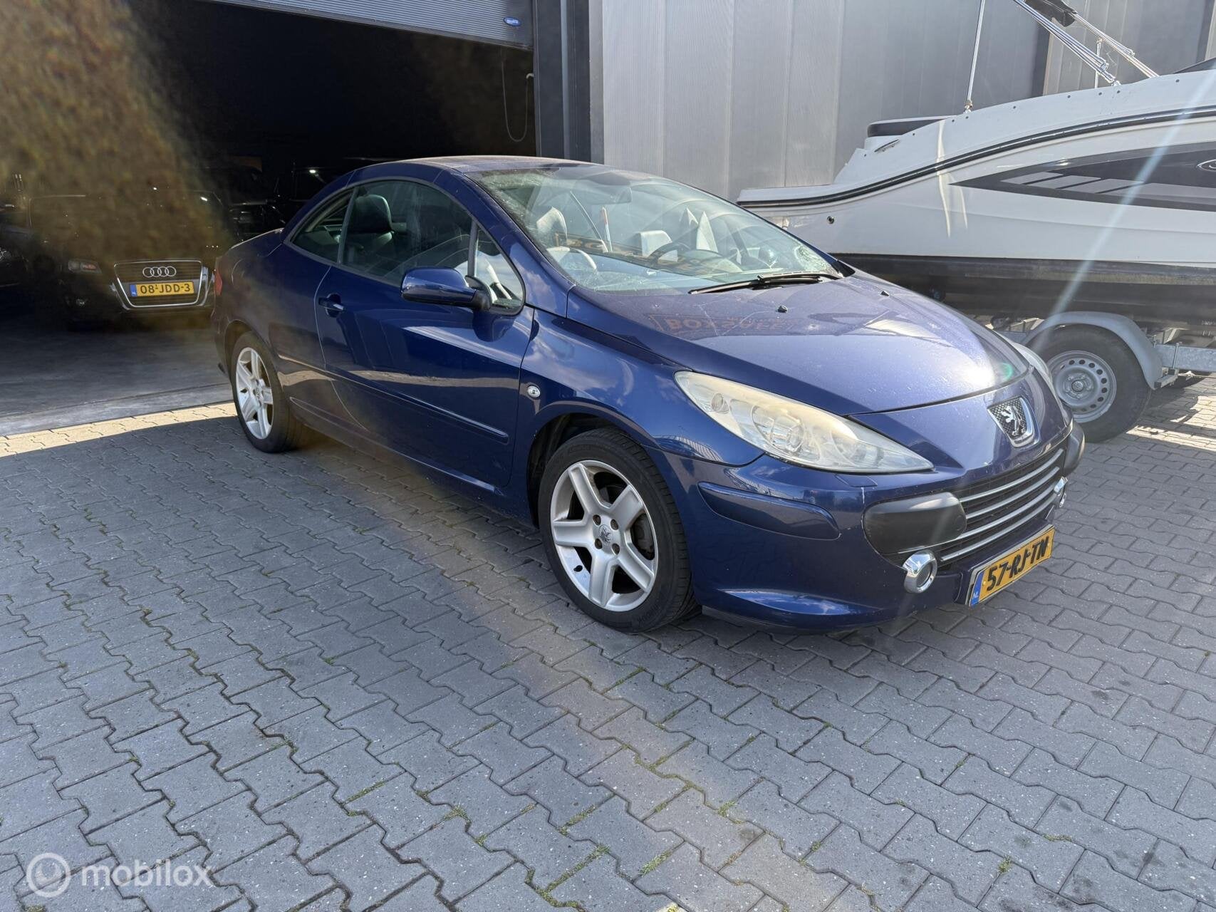 Peugeot 307 CC 2.0-16V leest tekst, Auto's, Peugeot, Voorwielaandrijving, Electronic Stability Program (ESP), 4 cilinders, Cabriolet