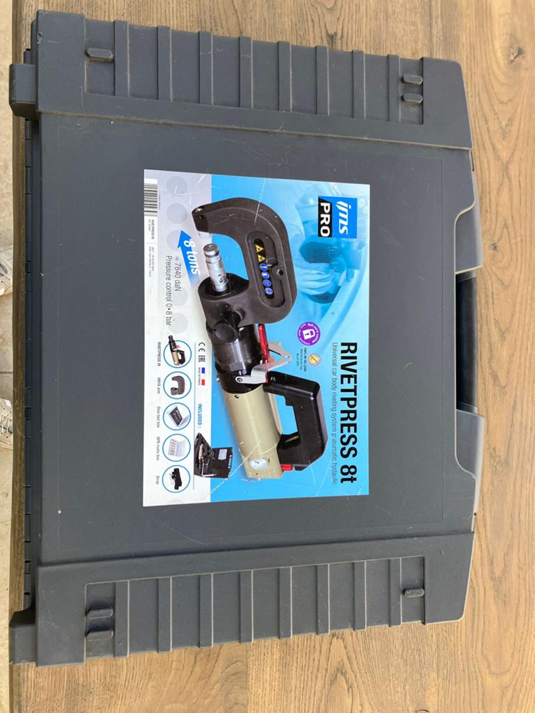 IMS PRO Rivetpers 8t - Hydraulische Blindklinktang, Doe-het-zelf en Verbouw, Gereedschap | Handgereedschap, Ophalen, Nieuw