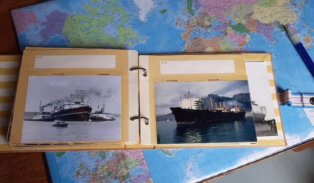 80 Schepen in insteek album - Orig. foto's 10 x 15 c, Verzenden, Zo goed als nieuw, Motorboot, Kaart, Foto of Prent