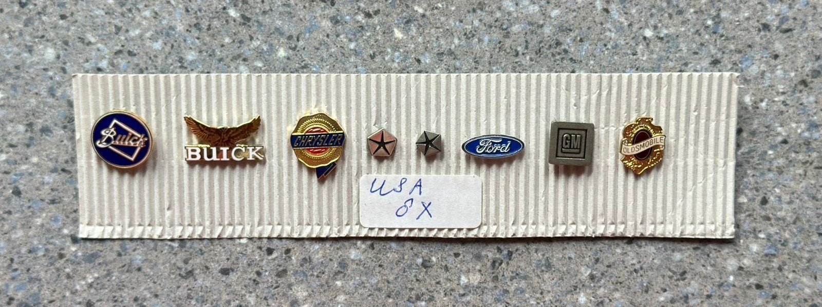 8x diverse automerken, Ophalen of Verzenden, Zo goed als nieuw, Merk, Speldje of Pin