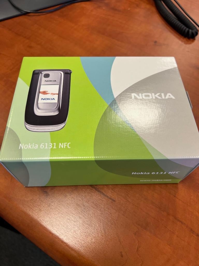Nokia 6131 NFC Nieuw in doos, Ophalen of Verzenden, Nieuw, Zwart, Zonder abonnement