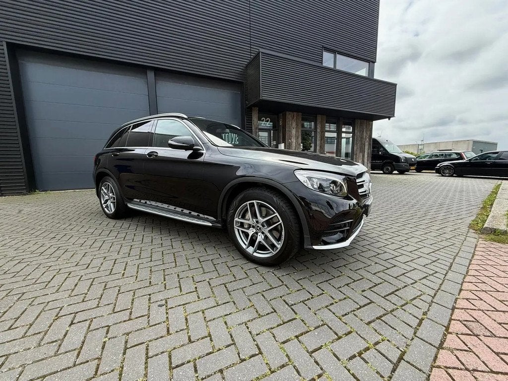 Mercedes-Benz GLC-Klasse 250 4MATIC Premium Plu € 26.950,0, 15 km/l, Gebruikt, 4 cilinders, Zwart