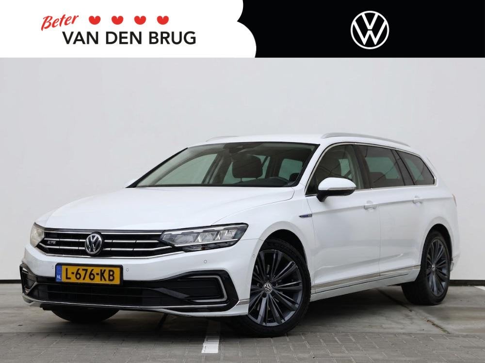 Volkswagen Passat Variant 1.4 TSI PHEV GTE Highline 218pk DS, Auto's, Stof, Gebruikt, 4 cilinders, Wit