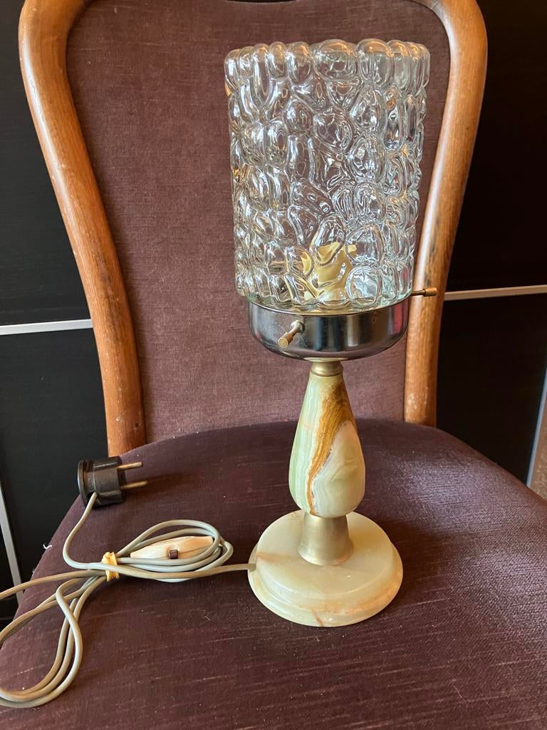 Tafellamp met glazen kap en marmeren voet, Ophalen of Verzenden, Gebruikt, Glas, Minder dan 50 cm