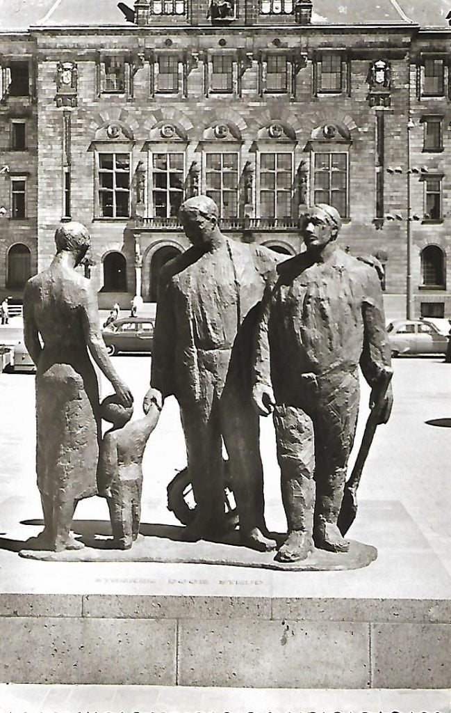 Rotterdam- -Verzetsmonument Stadhuisplein., Verzamelen, Verzenden, 1940 tot 1960, Gelopen, Zuid-Holland