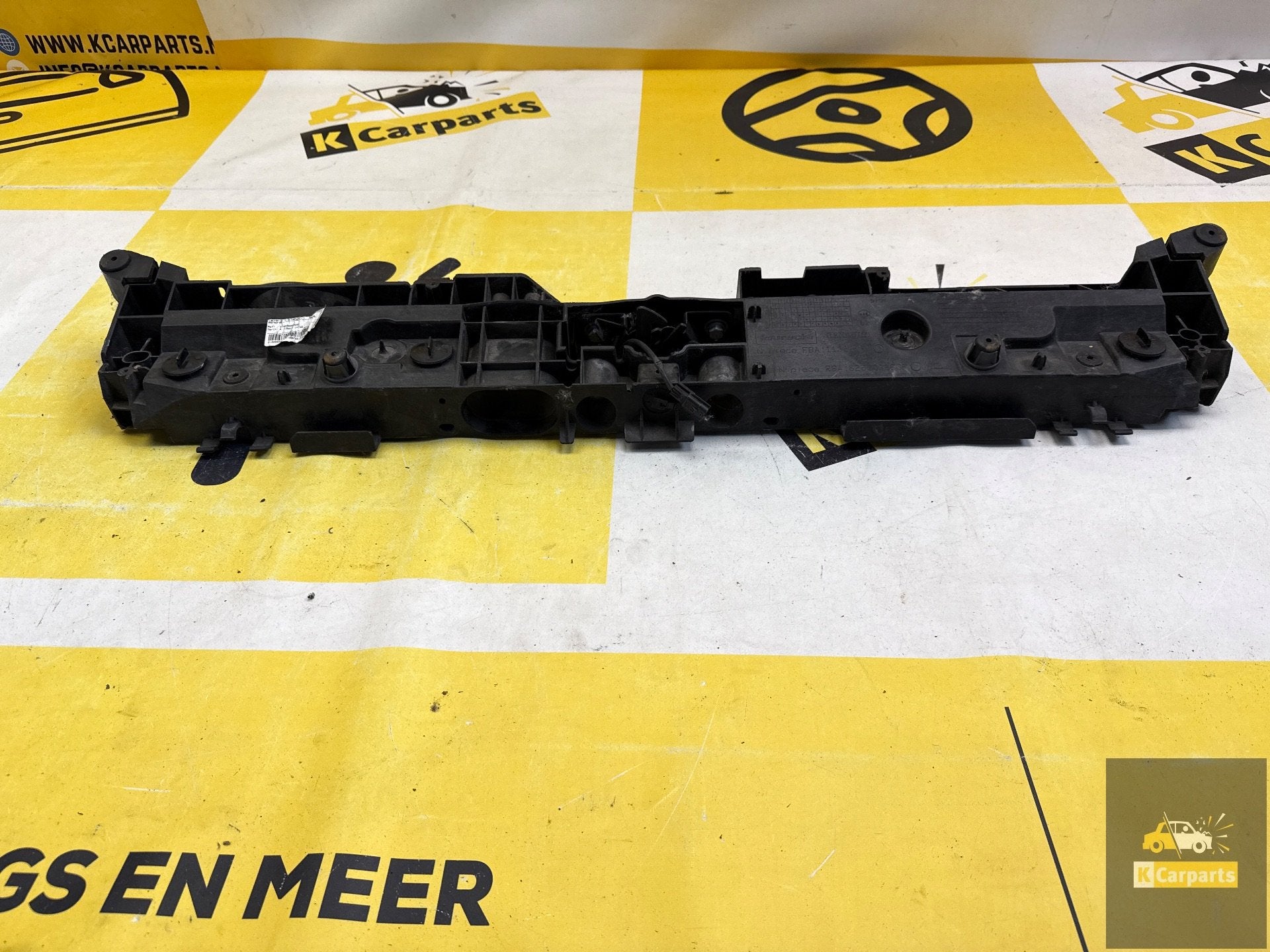 Renault Captur Luchtinlaat Bovenpaneel Radiator 132217X, Renault Group, Gebruikt, Contact.group@renault.com, Renault