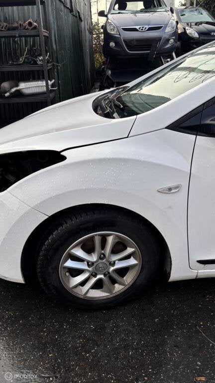 Voorscherm links wit Hyundai i30 Wagon II ('12-'18), Gebruikt, Ophalen of Verzenden, Hyundai, Hyundai