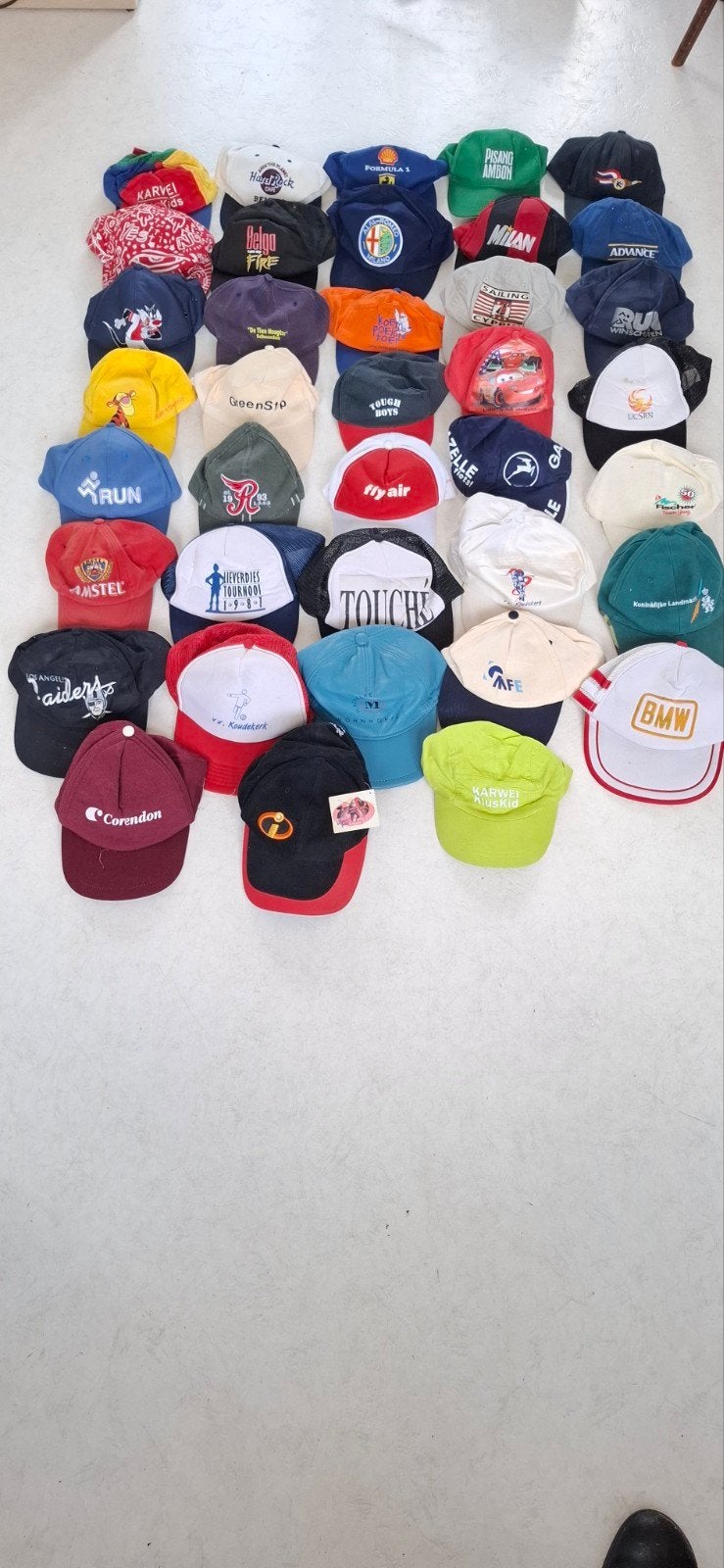 38 petten van alles wat in goede staat, Kleding | Dames, Hoeden en Petten, Ophalen of Verzenden, Gedragen, One size fits all, Pet
