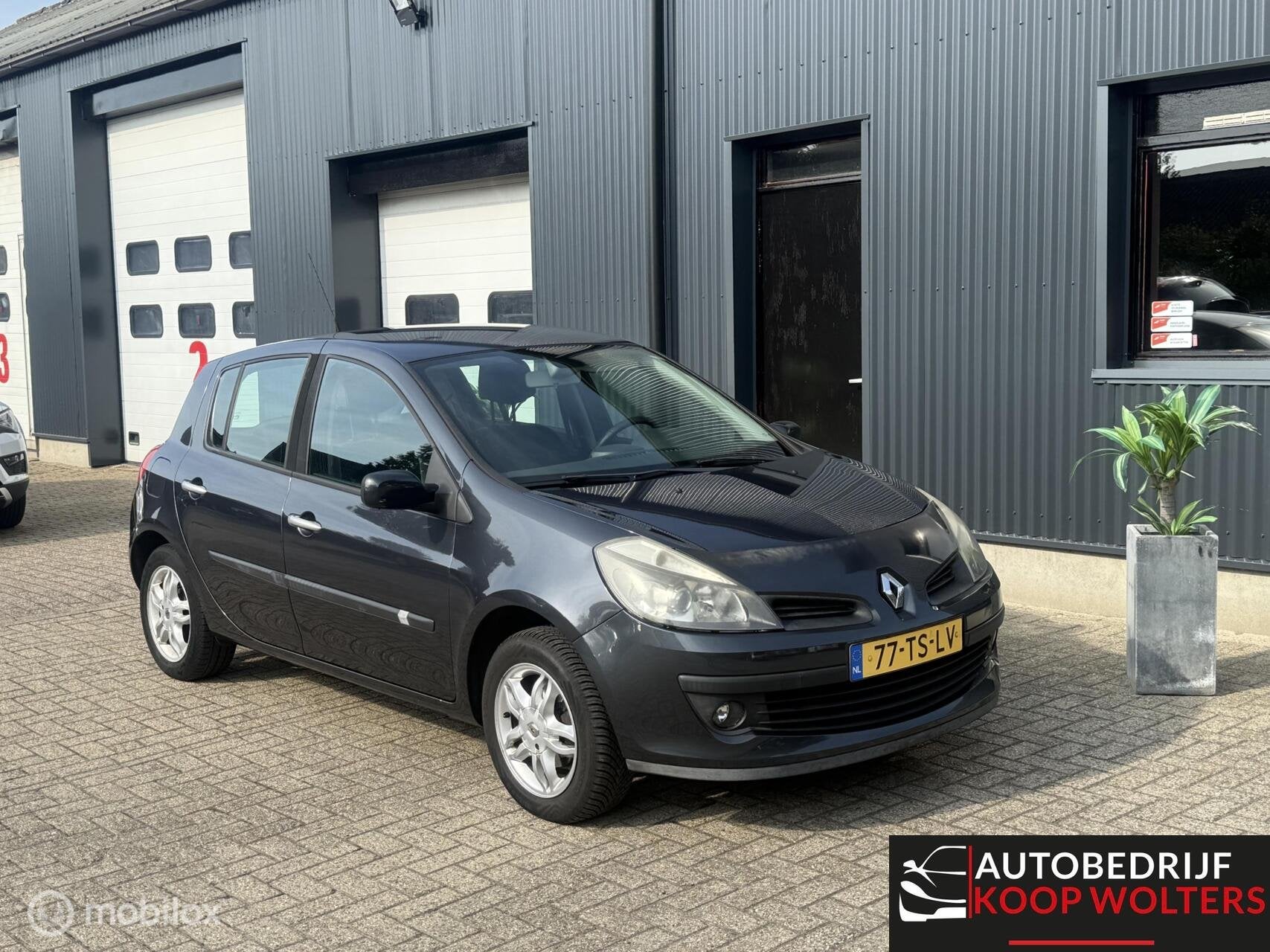 Renault Clio 1.4-16V Dynamique Clima 5drs, Auto's, Voorwielaandrijving, Gebruikt, 4 cilinders, Handgeschakeld