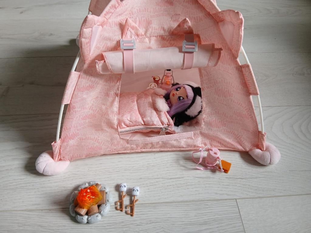 Nanana tent + poppetje, Ophalen, Gebruikt, Overige typen