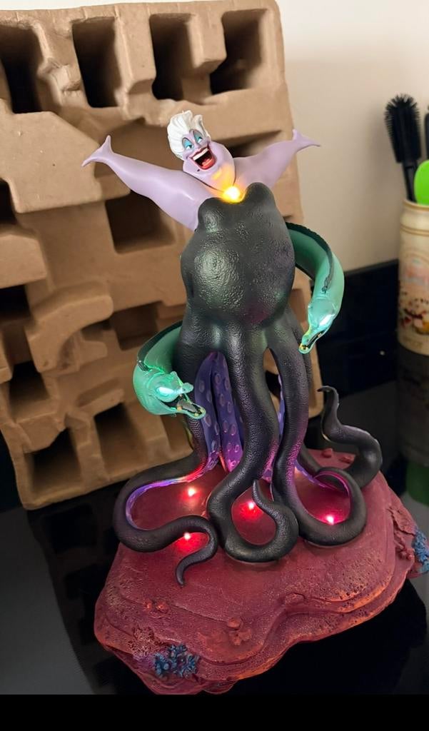 Disney exclusive big fig ursula beeld, Ophalen, Zo goed als nieuw