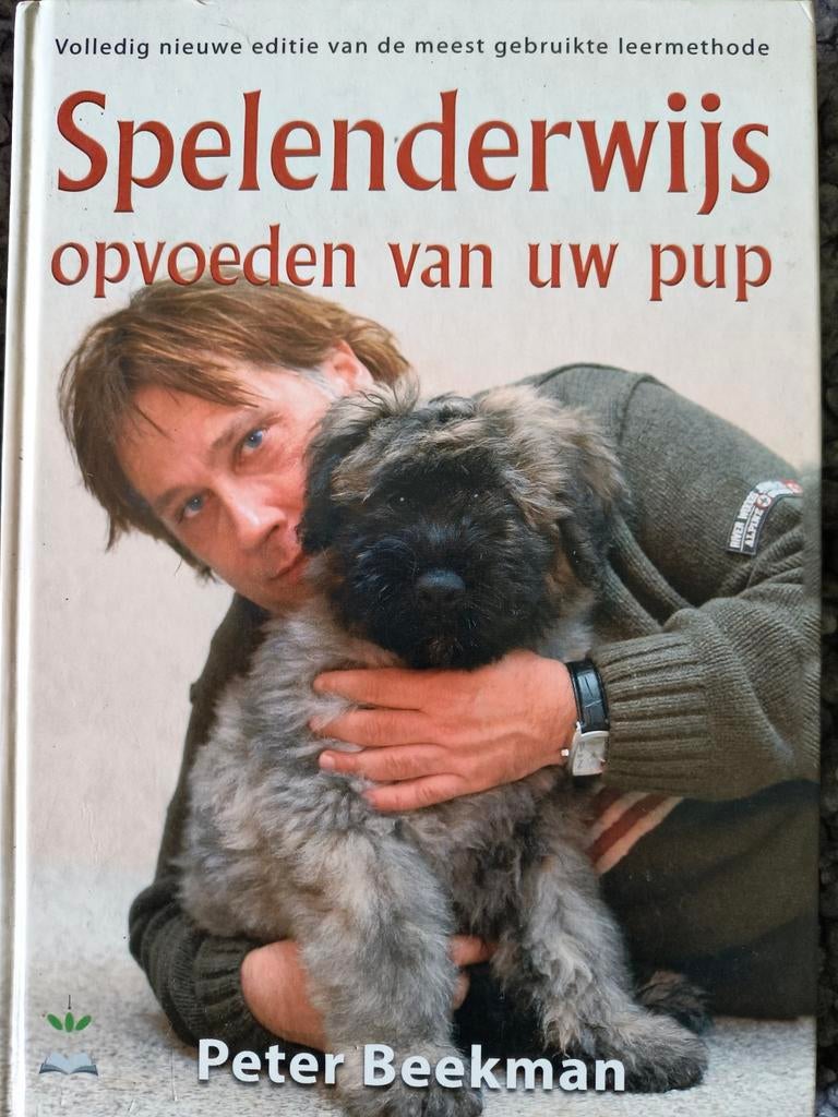 Boek: Spelenderwijs opvoeden van uw puppy - Peter Beekman, Ophalen of Verzenden