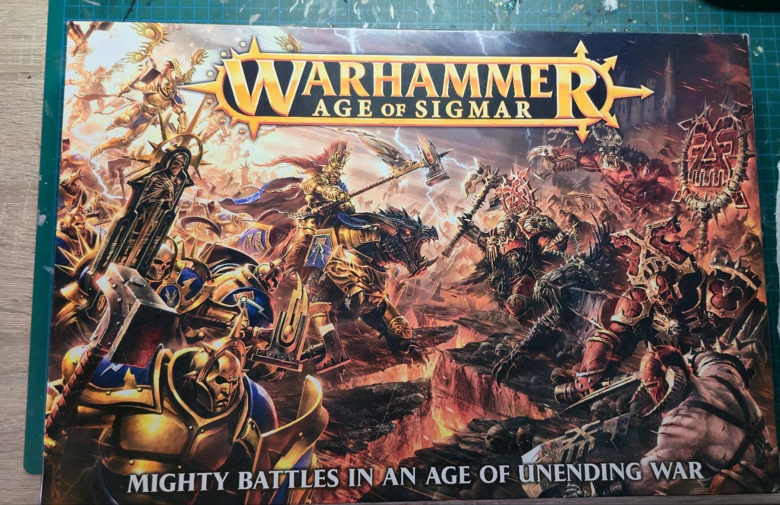 Warhammer Age of Sigmar 1st Ed. set Stormcast VS Khorne, Gebruikt, Figuurtje(s), Warhammer, Ophalen of Verzenden