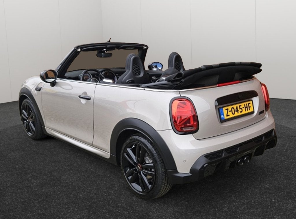 MINI Cabrio 2.0 Cooper S 180PK Automaat John Cooper Works Ca, Auto's, Gebruikt, Euro 6, 4 cilinders, 4 stoelen